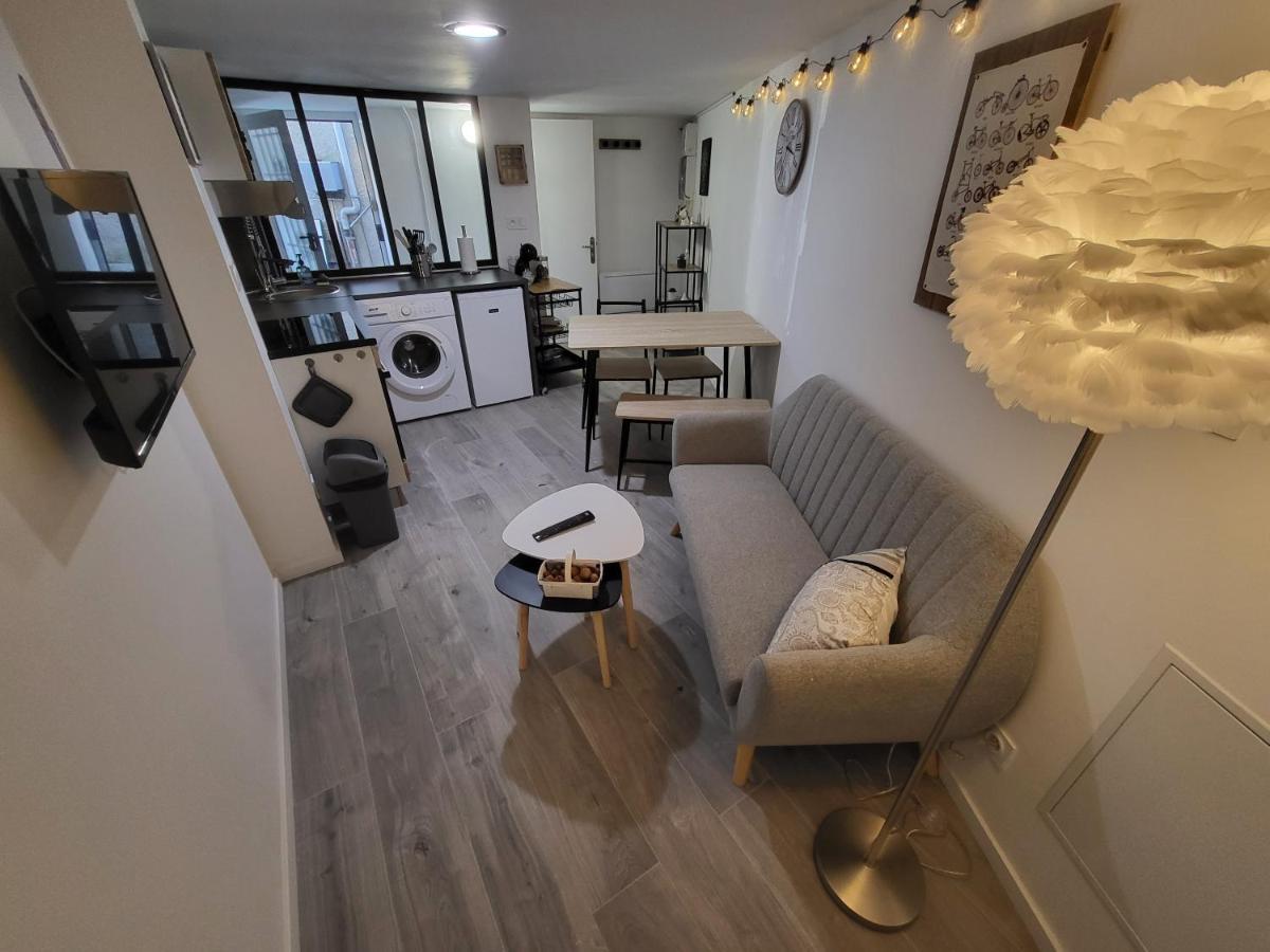 Superbe Appartement T2 Centre Historique Ла-Сутеррен Экстерьер фото