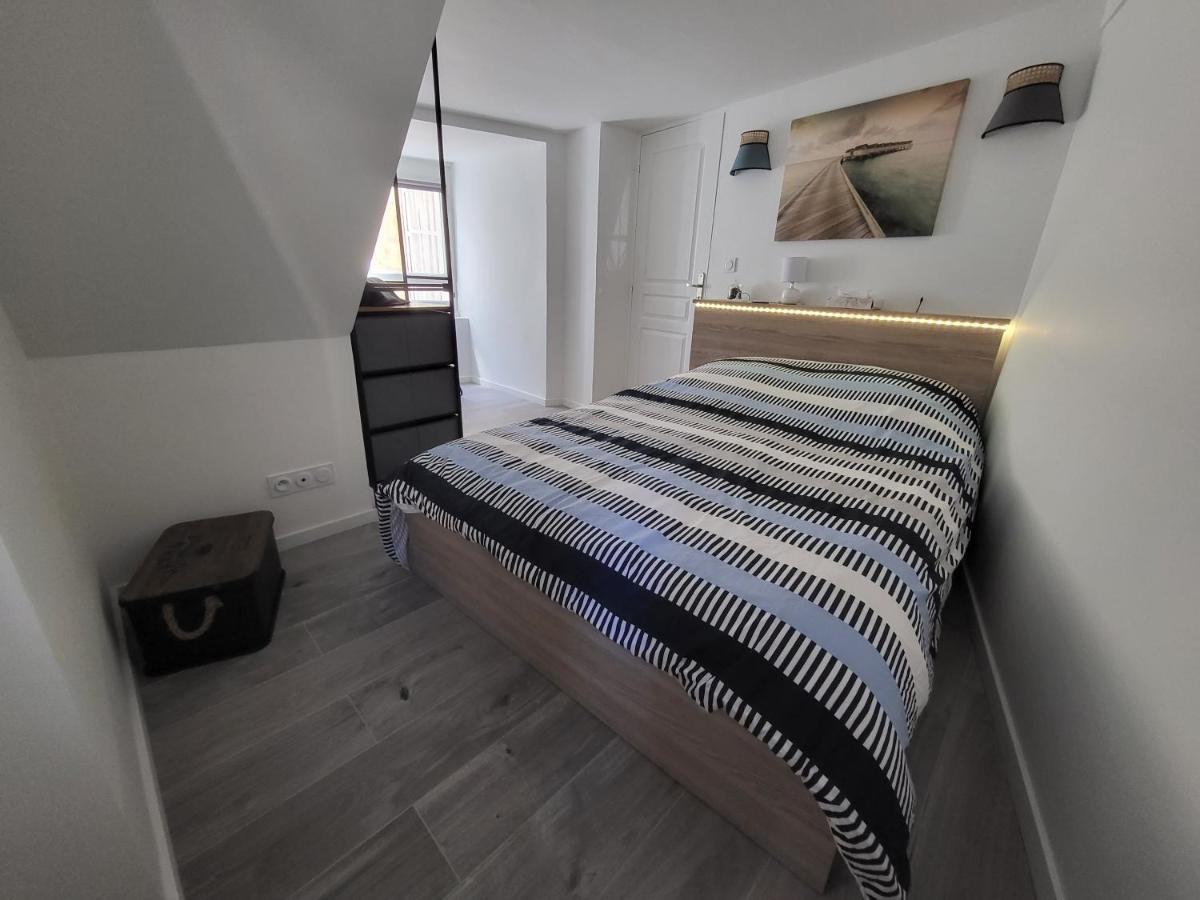 Superbe Appartement T2 Centre Historique Ла-Сутеррен Экстерьер фото
